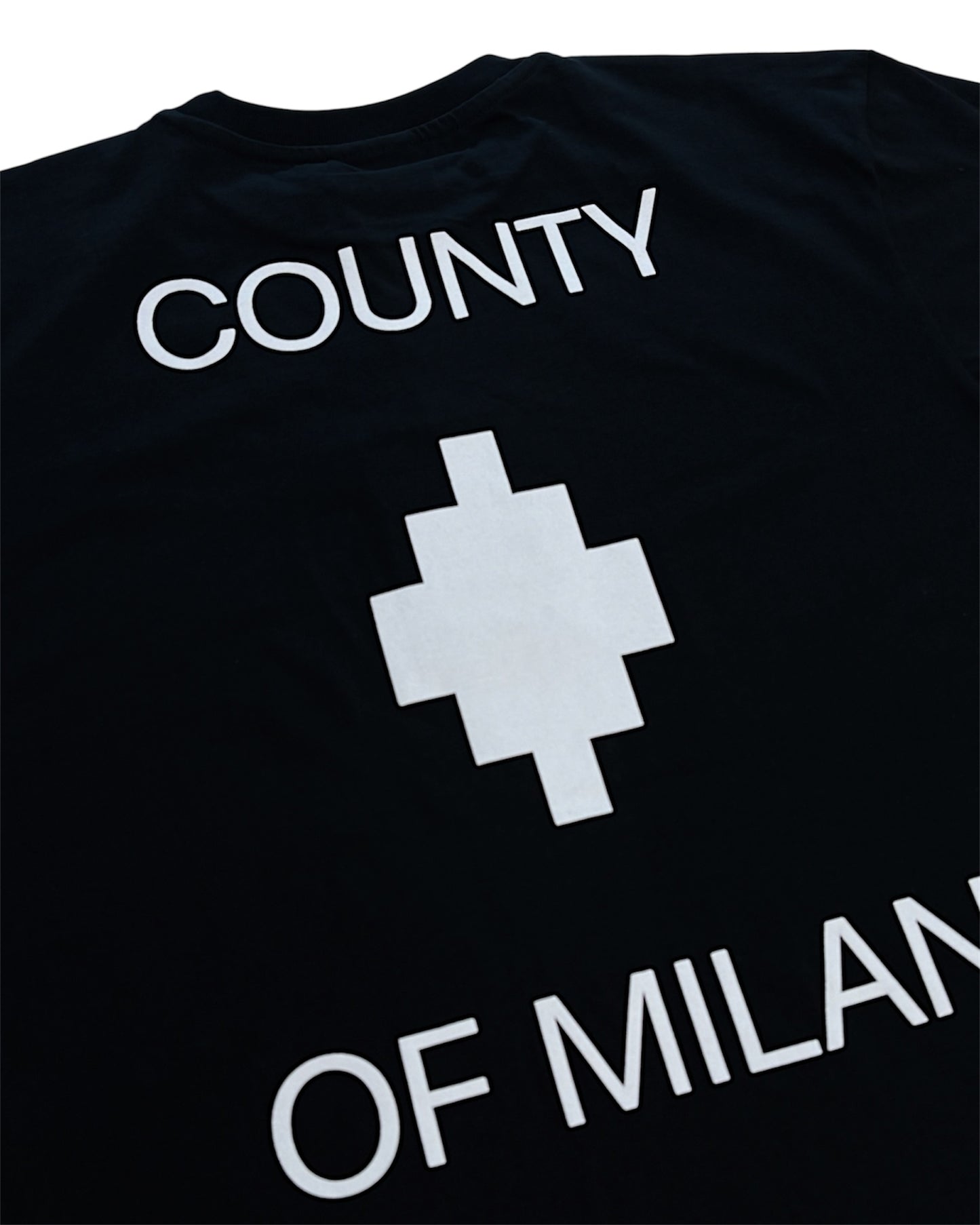 Jersey in cotone 100% morbido e traspirante per un comfort quotidiano.