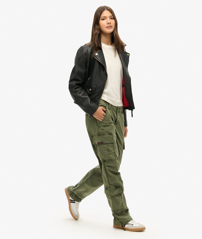 Pantaloni cargo a gamba dritta e vita bassa - Superdry