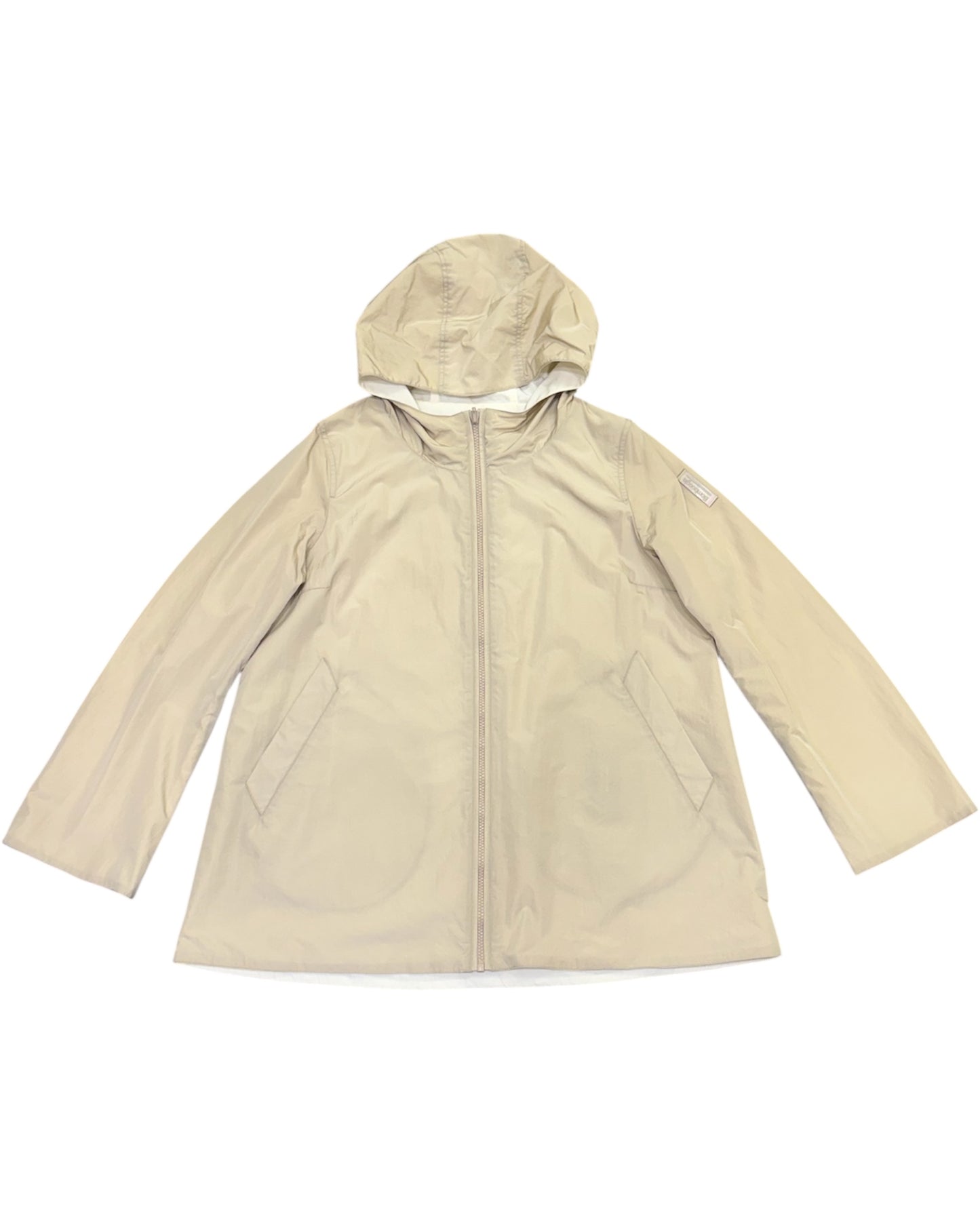 Impermeabile donna in nylon lucido con linea ad A e cappuccio fisso.