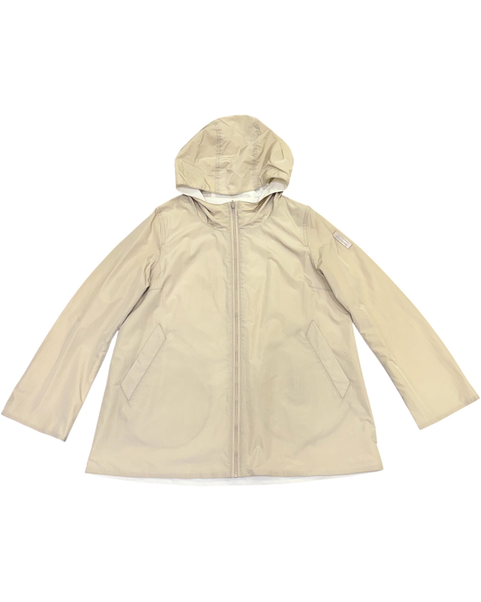 Impermeabile donna in nylon lucido con linea ad A e cappuccio fisso.