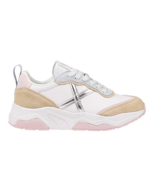 Vista frontale delle sneakers Munich Wave 183 con design retrò.